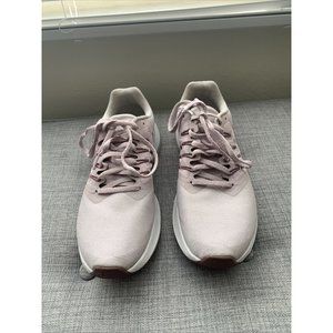Nike Women Run Swift Pink Running Shoes Sneakers Size 8 EUC